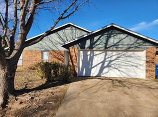 5602 Cedar Ridge Dr, Enid, OK 73703