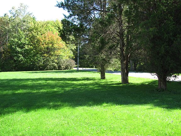 2nd image of 2084 Hazen Richardsville Rd