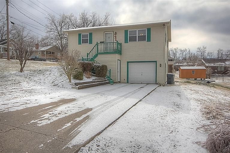 1st image of 211 N Poplar St