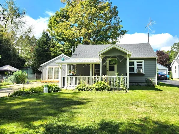 256 Hillcrest Ave, Lakewood, NY 14750