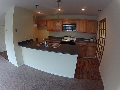 3rd image of 314 E Fulton St APT A
