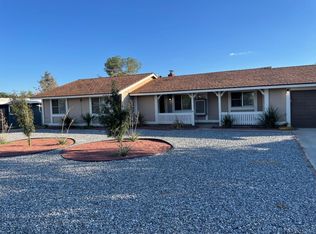 17821 Cajon St, Hesperia, CA 92345