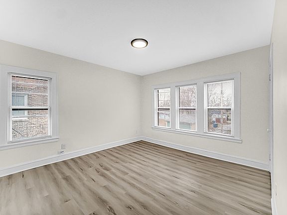 4th image of 442 Kenwood St APT 2W