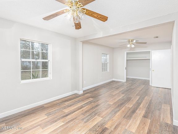 5th image of 10939 COLORADO SPRINGS Avenue