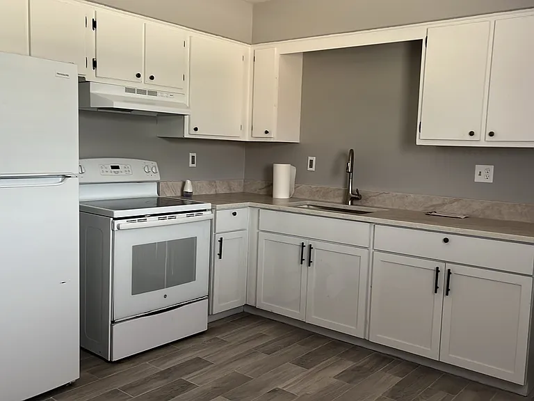 1724 Joppa Ave #2 — Photo 3