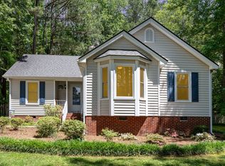 1116 Country Club Ln, Zebulon, NC 27597