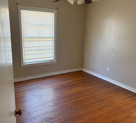 2nd image of 1213 Bowie Dr