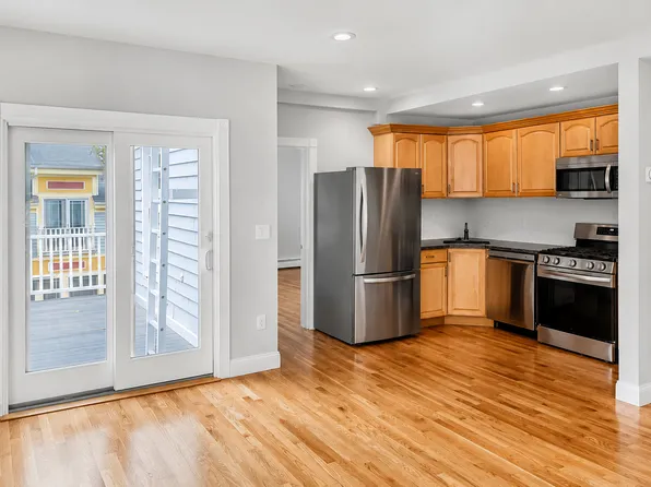 62 Prospect St #4, Cambridge, MA 02139