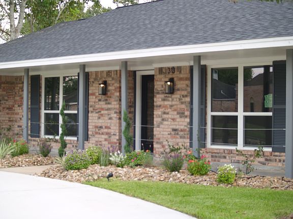 5th image of 313 W Castle Harbour Dr
