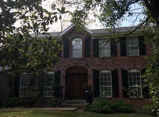 932 Hannafield Ct, Ballwin, MO 63021