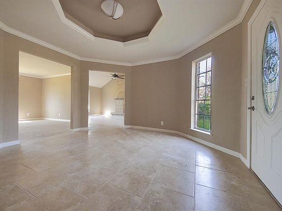 2nd image of 1135 Pony Ln
