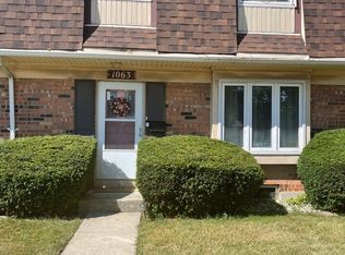 1063 Euclid Ln, Richton Park, IL 60471