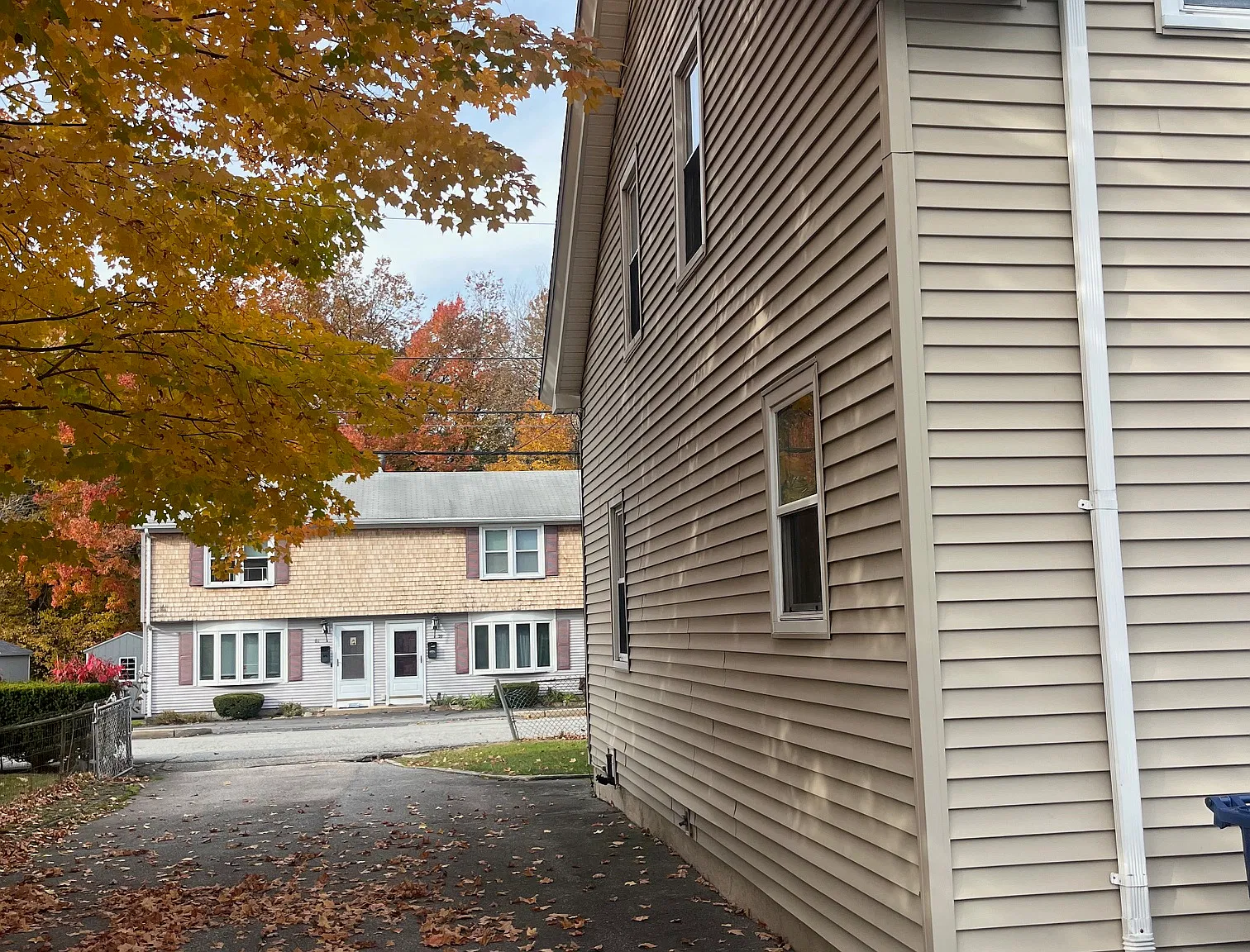 2 bed, 1.5 bath, 1300 sqft, $2,150 — Photo 3