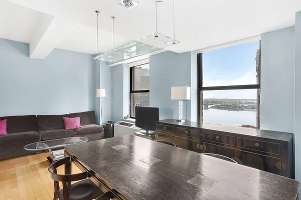 Rented by Compass | media 19