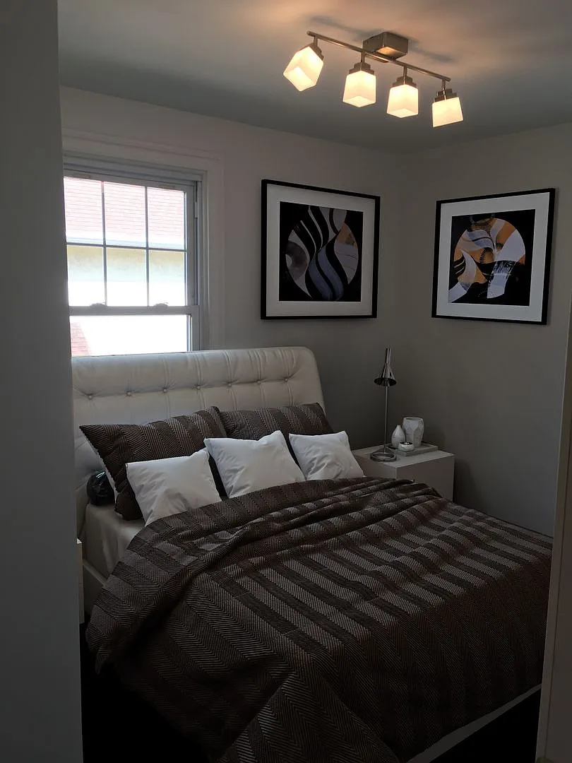 Large Home in the Heart of Ardmore — Photo 4
