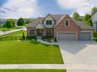 2502 Crooked Creek Rd, Bloomington, IL 61705