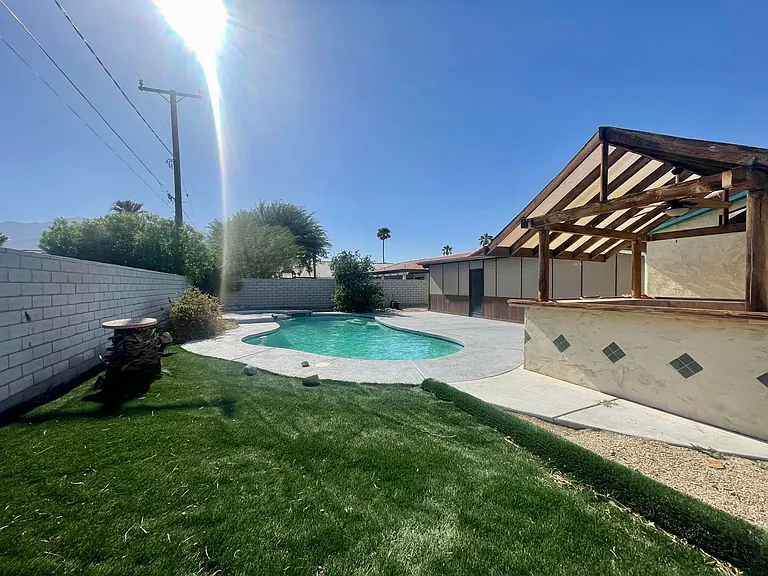 67765 Ovante Rd — Photo 22