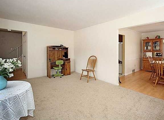 3rd image of 2477 Garden Creek Dr