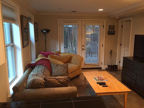 4th image of 529 N 11th St #B