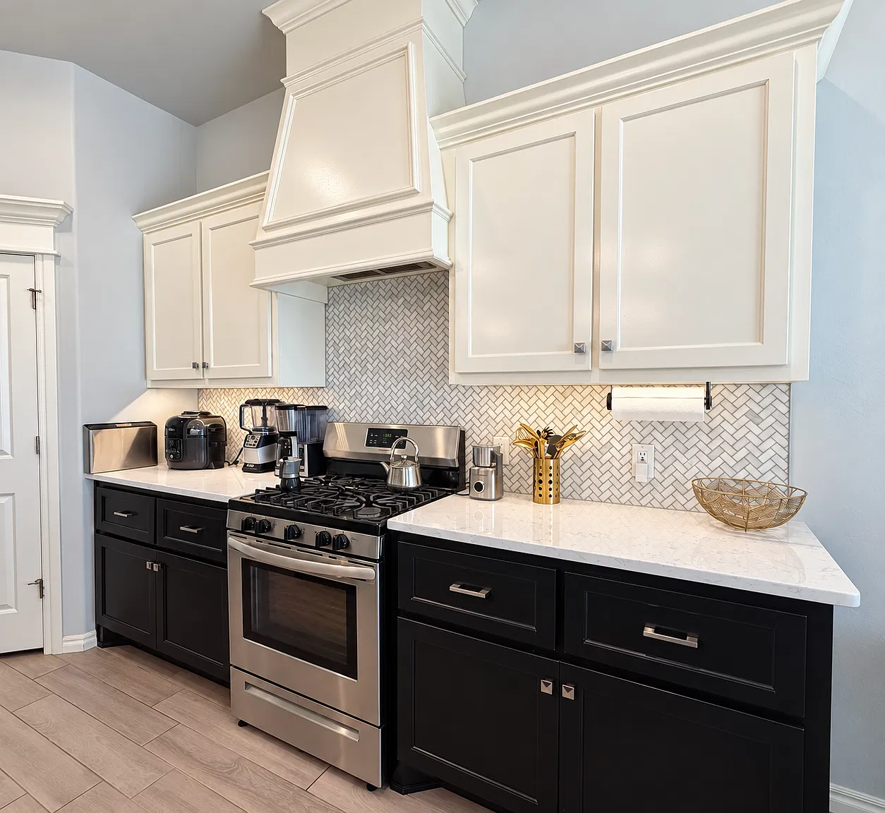 3 bed, 1625 sqft, $2,880 — Photo 3