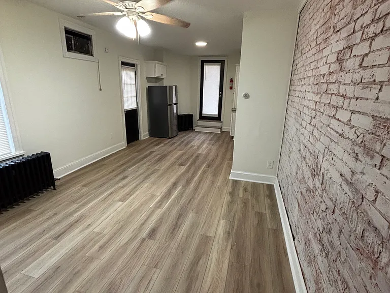 1520 N Van Buren St #2 — Photo 2