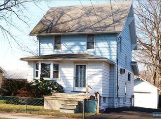 72 Prospect Ave, Dumont, NJ 07628