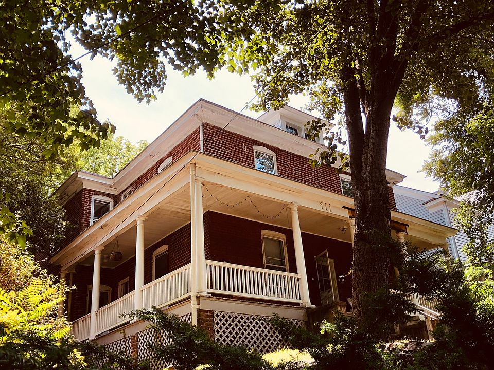 1st image of 411 Altamont St #1