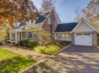 17 Mount Airy Rd, Basking Ridge, NJ 07920