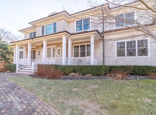 22 Gardiners Path, Sag Harbor, NY 11963