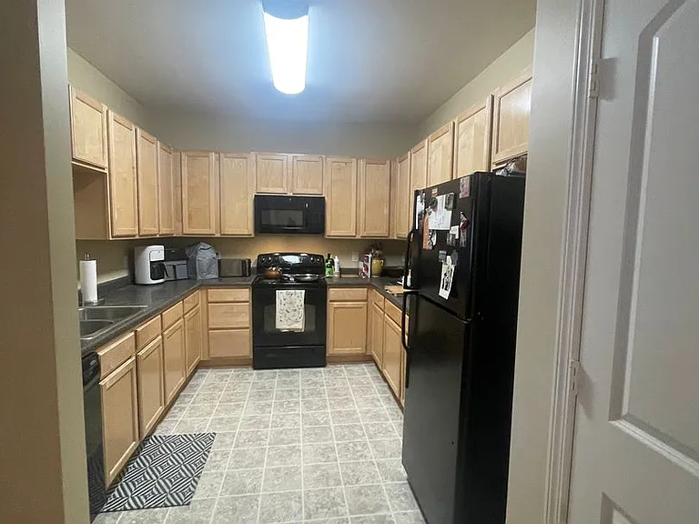 190 Eli Hartley Dr — Photo 7