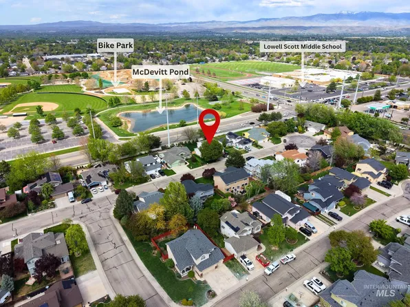 13926 W Bunkerhill Ct, Boise, ID 83713