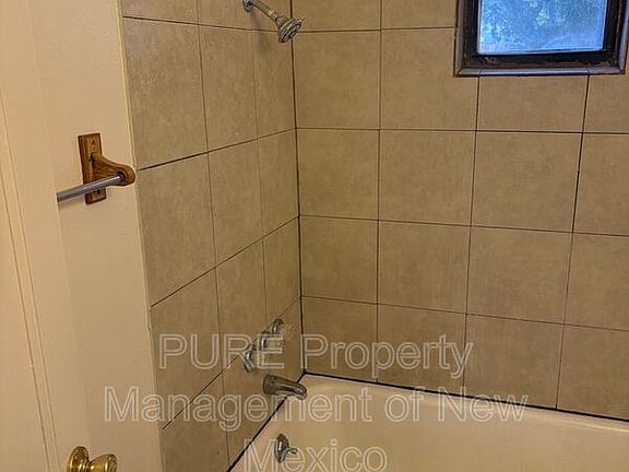 5th image of 124 Aliso Dr NE APT 2