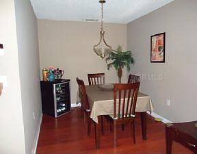 4th image of 2514 E Washington St #104