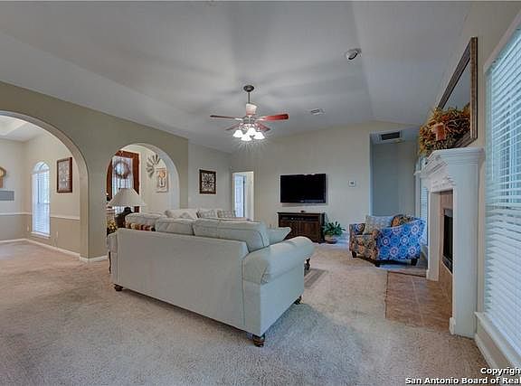 3rd image of 1311 Brenham Cir