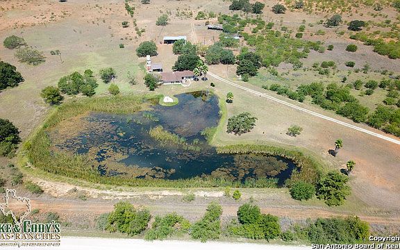 2nd image of 1200 County Road 304