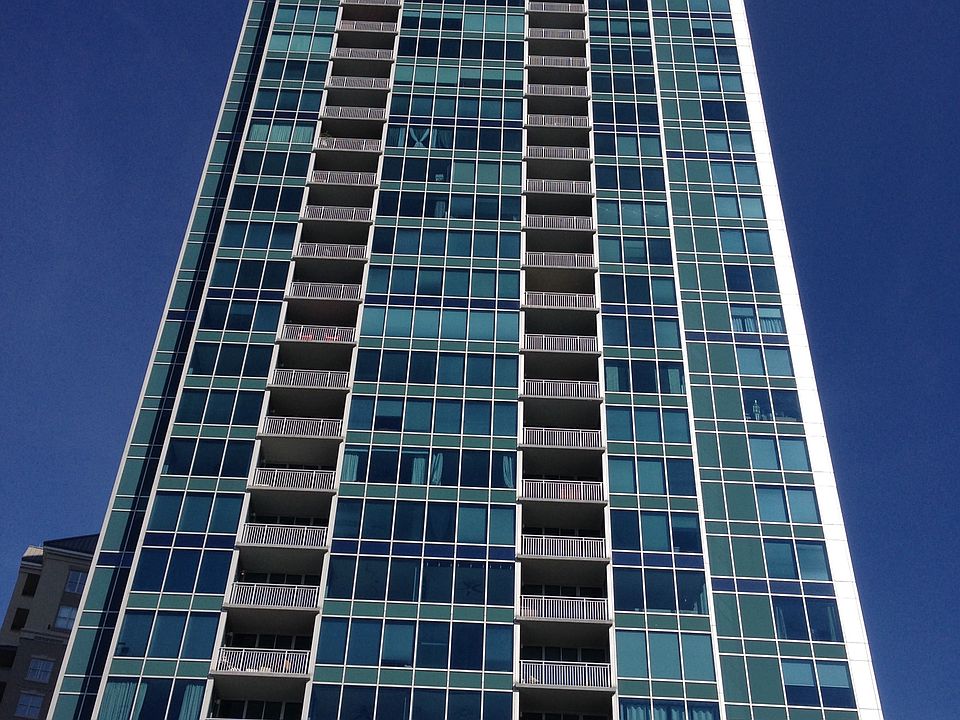 2nd image of 3338 Peachtree Rd NE #804