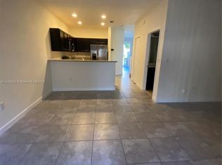 15063 SW 118th Ln, Miami, FL 33196