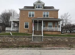 628 Henry St #B, Alton, IL 62002