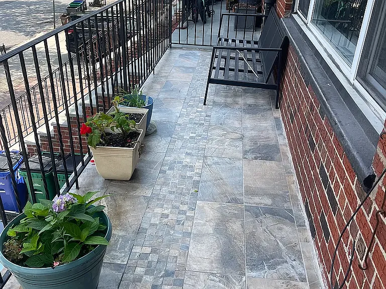178 De Graw St #2 — Photo 10