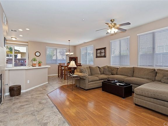 4th image of 41688 Timberwood Ave Unit 1
