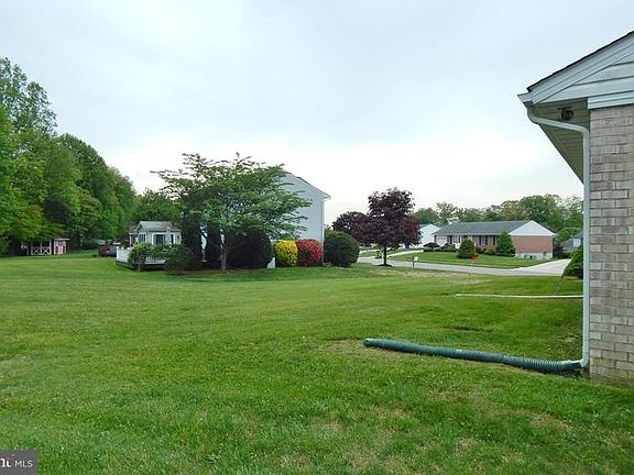 4th image of 800 Winslow Ct