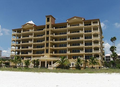 12 High End Residences