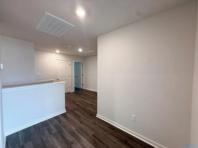 165 Maple Spring Trl — Photo 15
