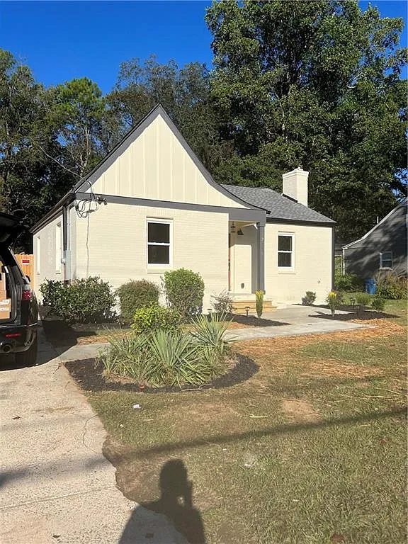3 bed, 2.0 bath, 1144 sqft, $2,800 — Photo 2