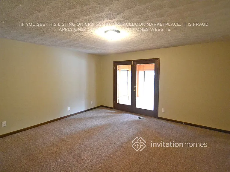 3921 Crestmoor Ct — Photo 5