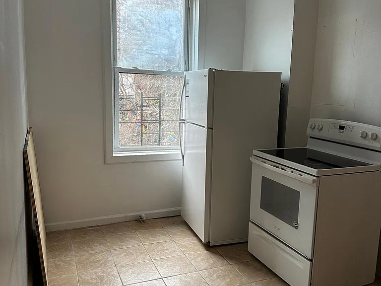 4426 Park Ave #3 — Photo 4