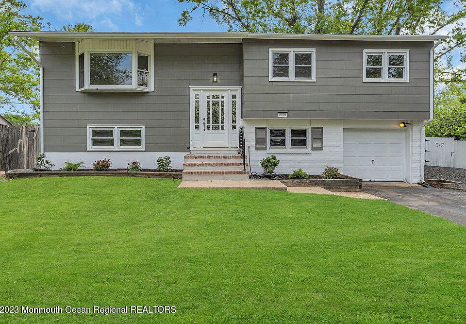 1st image of 1580 Windsor Avenue