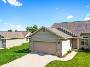 609 Creekview Ln, Appleton, WI 54915