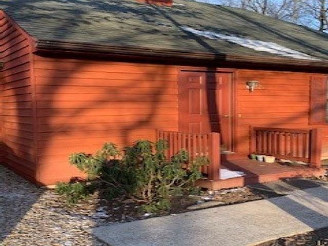 1st image of 225 Forest Springs Dr