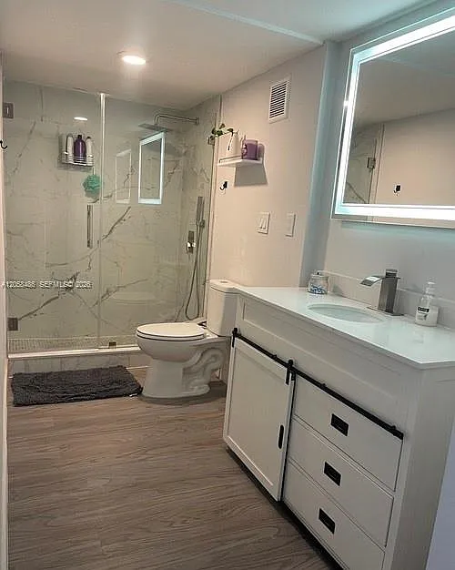 Cedar Glenn Condo Apts Ea — Photo 3